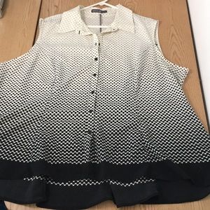 New Women’s Signature Collection Button up Sleeveless Blouse Stretchy Size 2X